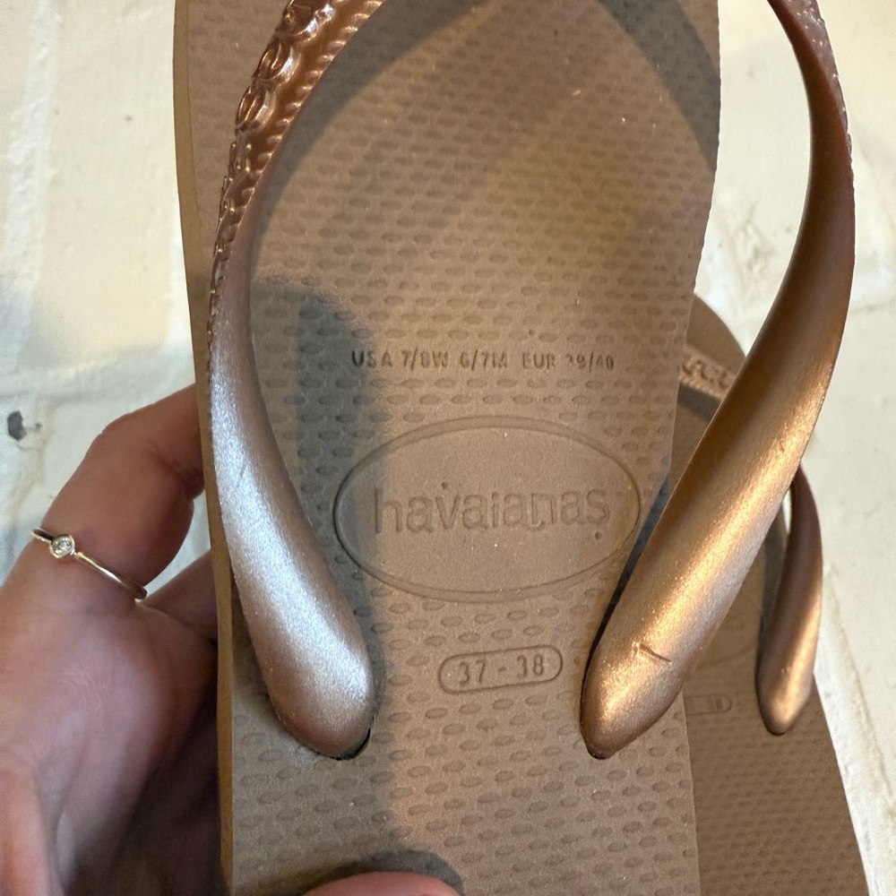 Havaianas Metallic Flip Flops with Branded Straps - Picture 3 of 3